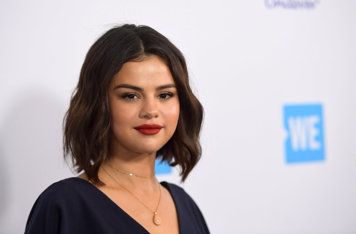 MTV's tweet photo. Dear @SelenaGomez, ilysm. Xoxo, me ❤️ https://t.co/ePSIwz7pnt