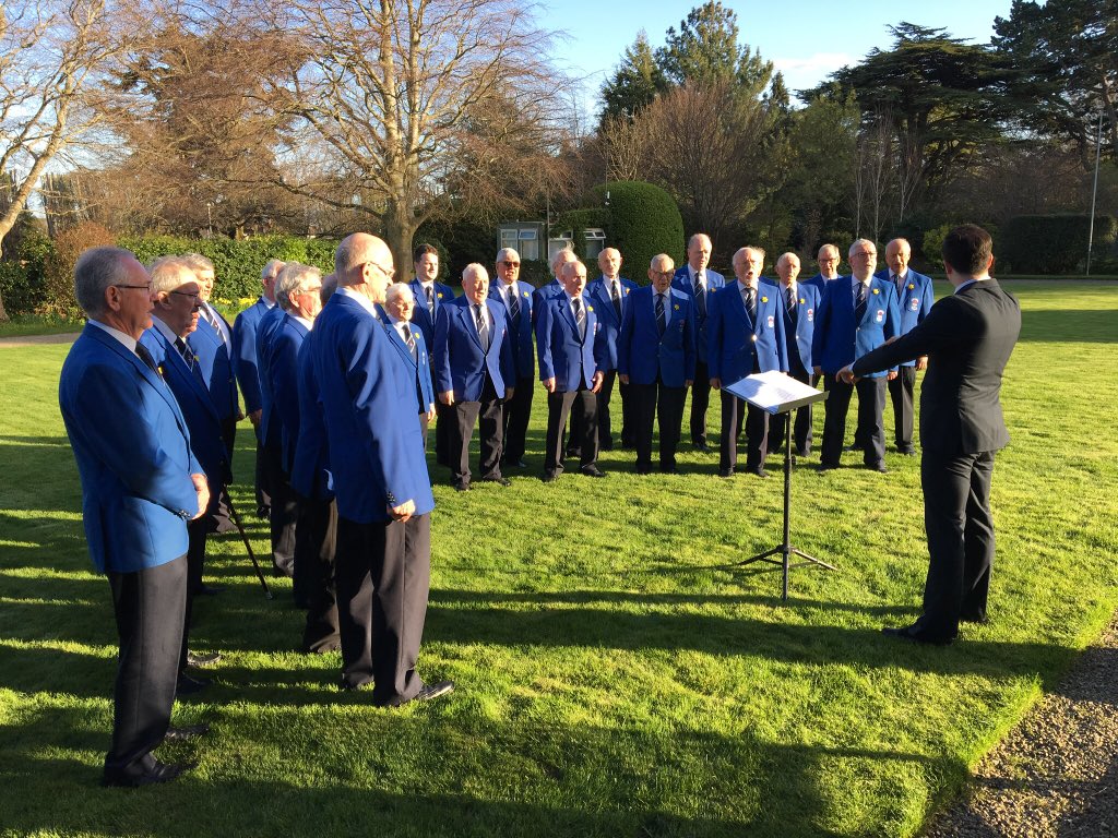 AmbRobinBarnett's tweet photo. A great night at Glencairn celebrating Wales, its culture and its food &amp; drink with the help of the glorious Dublin Welsh Male Voice Choir. @BritEmbDublin https://t.co/RmDCWrKaBS