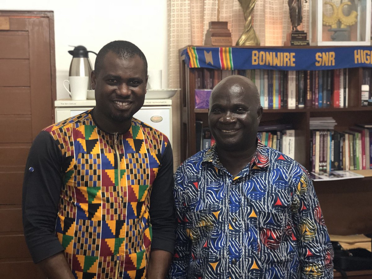 AbeikuSantana's tweet photo. Lectured at the school of performing arts on the correlation of Theatre Arts and Tourism. 

It was a great opportunity to meet with Prof. Opanin Agyakum and Dr. Elias Asiamah of the linguistics department - University of Ghana. https://t.co/aZ71XIR8OC