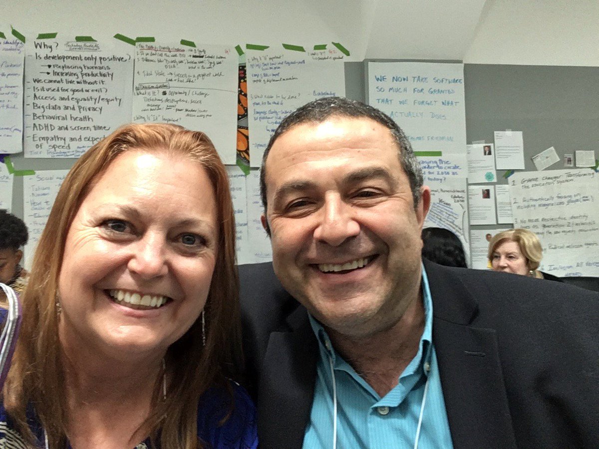 CulturalDetect's tweet photo. Gr8 2 c #JeremySolomons again, co-author of #CulturalDetectiveGlobalDiversity&amp;Inclusion at #DEIFutures. #TheCenterforGlobalInclusion #FutureWorkInstitute #theGDIB https://t.co/mv7B2fezQg