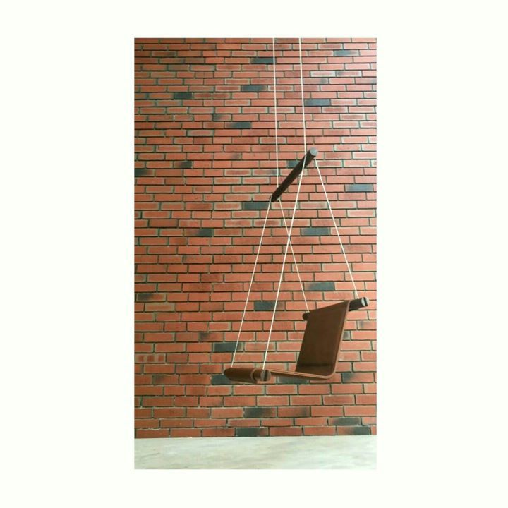 "Trapeze Chair"

Hanging at 6 meters :)

#nayeffrancis #trapezechair #swing #swinging #chair #product #furniture #design #handmade #customisable #solidwood #leather #stainlesssteel #accessories #interiors #interiordesign #interiordecor #homedeco