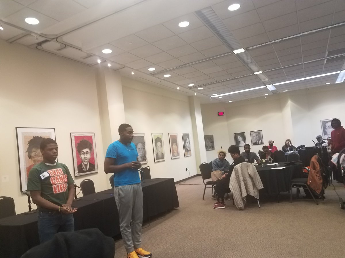 Sheba_Rogers's tweet photo. Great insights from our panelists and awesome performances from our youth! Inspiration here at the BMA Community Dialogue @crutherford360 @SteveVassor @BMAchievement #BMADetroit #CBMAturns10 https://t.co/z58g7RGGna