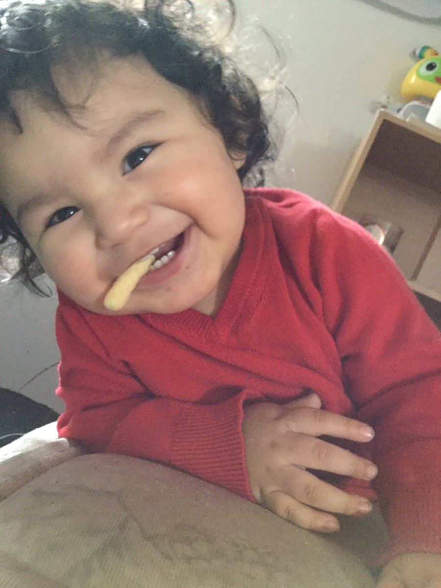 I want someone to look at me, the way my 1 year old son looks at <a href="/rihanna/">Rihanna</a> 😂🙌🏻.