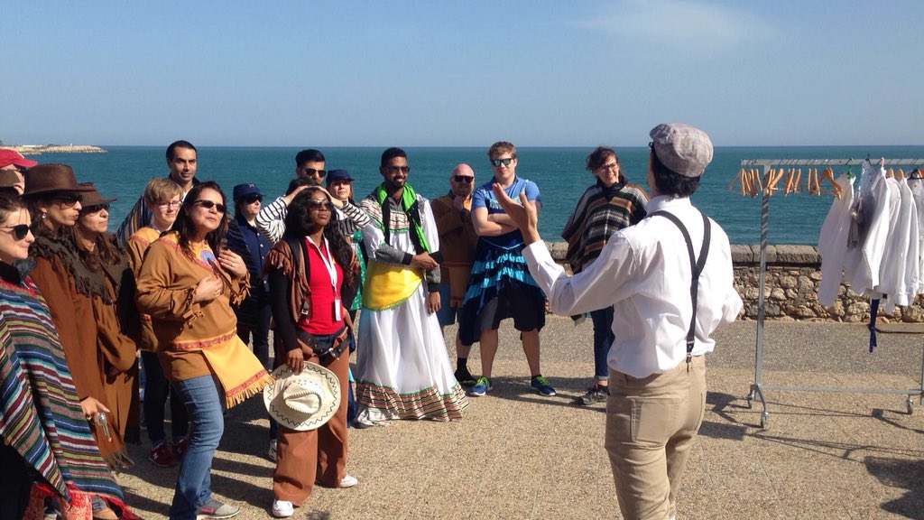 Cheapfilms1's tweet photo. Ayer en Sitges con macrojuego para 300 participantes. #cheapfilms https://t.co/LW2FqugHOC