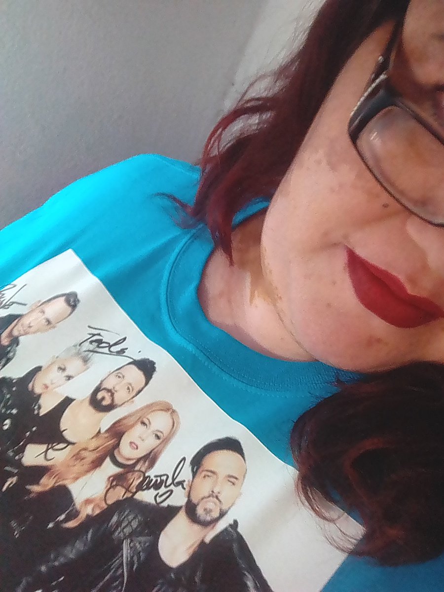 aura_MZ's tweet photo. No tengo como agradecerte este detalle de @paomr187 y por supuesto a @Federicaq @Rene_Ortiz @DanielaMagun @apioquijano @sergioofarrill mil Gracias por su tiempo estoy muy emocionada y muy feliz de Gracias 😭😭🙏🙏🙏😘😘😘😘😍😍😍😍😳😳😳 https://t.co/woPMu8t3hb