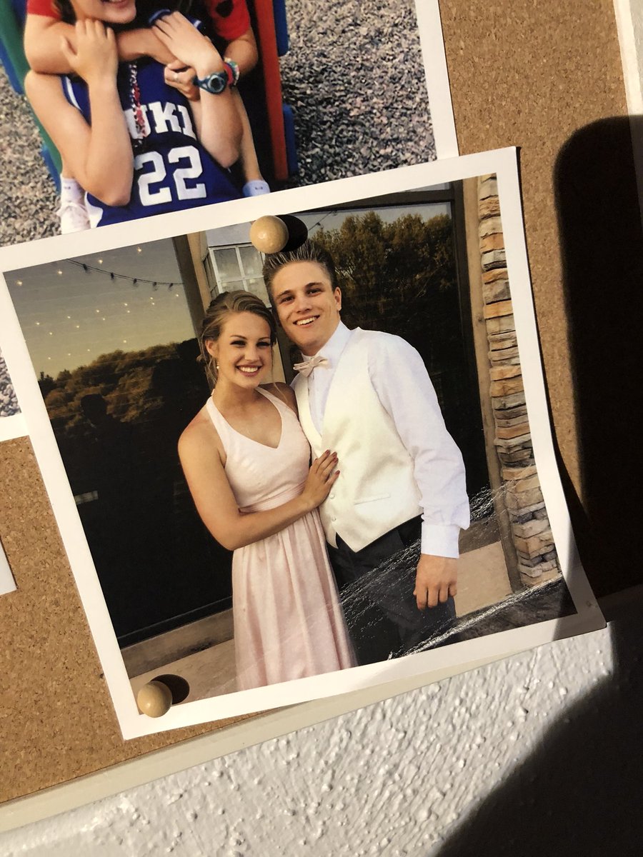 theisen_grace's tweet photo. Happy bday @sam_stone2 !!! This year has been rough not being your locker buddy for the 1st time since 6th grade :( miss ya, love ya!! ❤️❤️❤️ https://t.co/PrA8BbVj2p