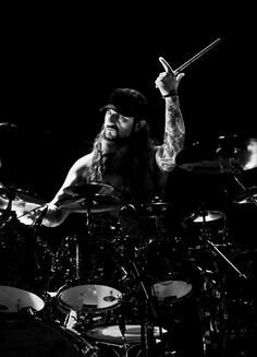 Happy Birthday Mike Portnoy.    