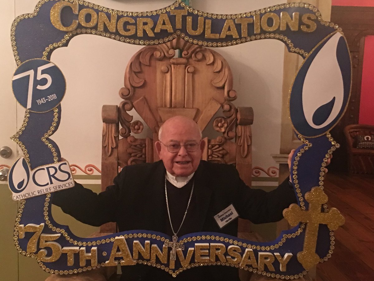 MgM00_'s tweet photo. Bishop Michael Pfeifer celebrates with CRS Southwest Regional Office 75th Anniversary of serving the most vulnerable! @AssumptionSem @OblateSchool @CatholicRelief @USCCB @CRSnoticias @RobertoDNavarro @ https://t.co/JaF5t4hPDY