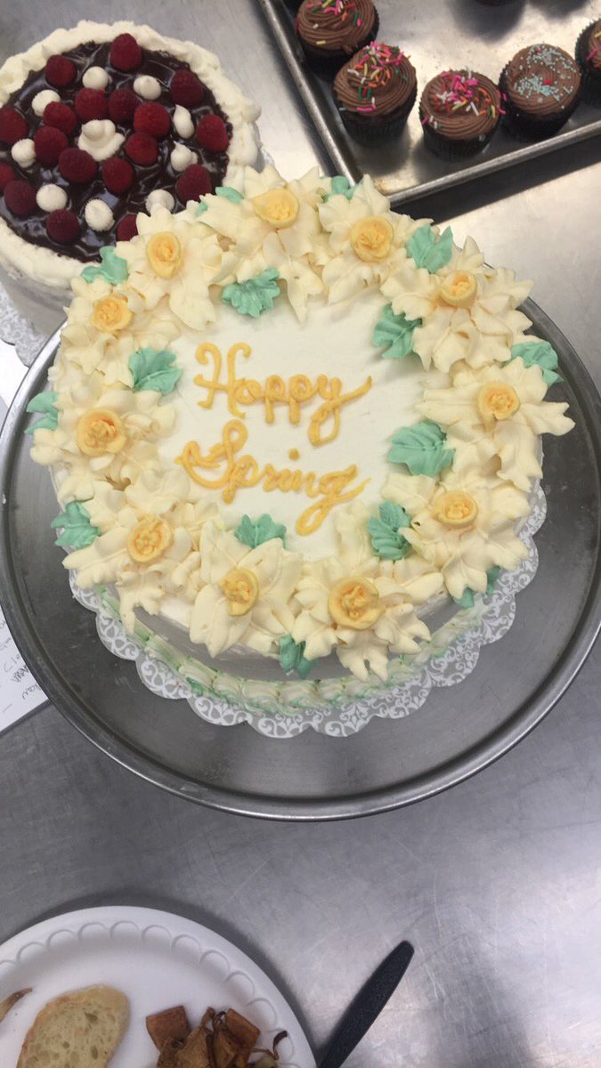 chow__town's tweet photo. Happy Spring from baking and pastry class. (I consumed too much frosting) https://t.co/JE4YbzIRwl
