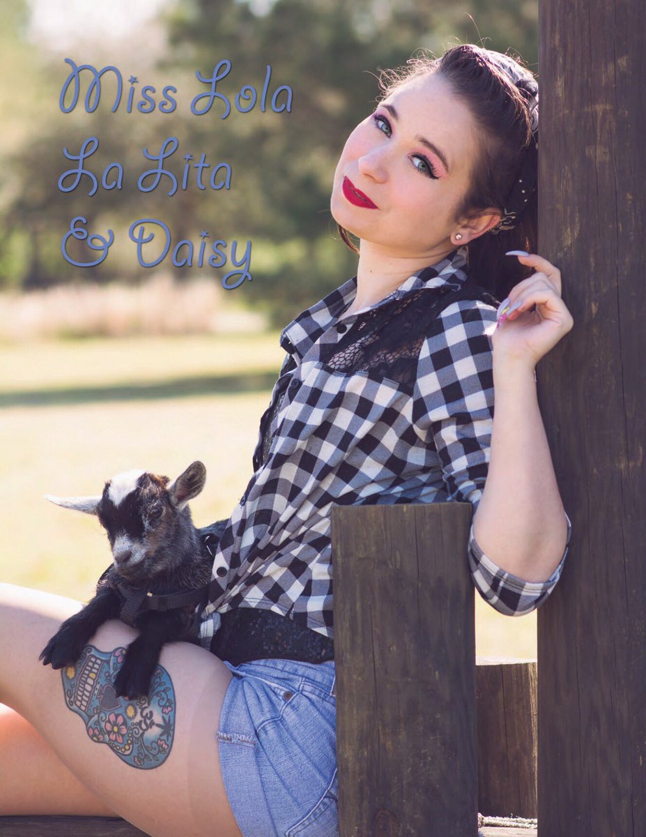 lizzi460_'s tweet photo. New photo set in Pinup Life Magazine , go to their website to purchase #pinups #pinup #pinupgirlstyle #model #published #potd https://t.co/QpSyFb7yOX