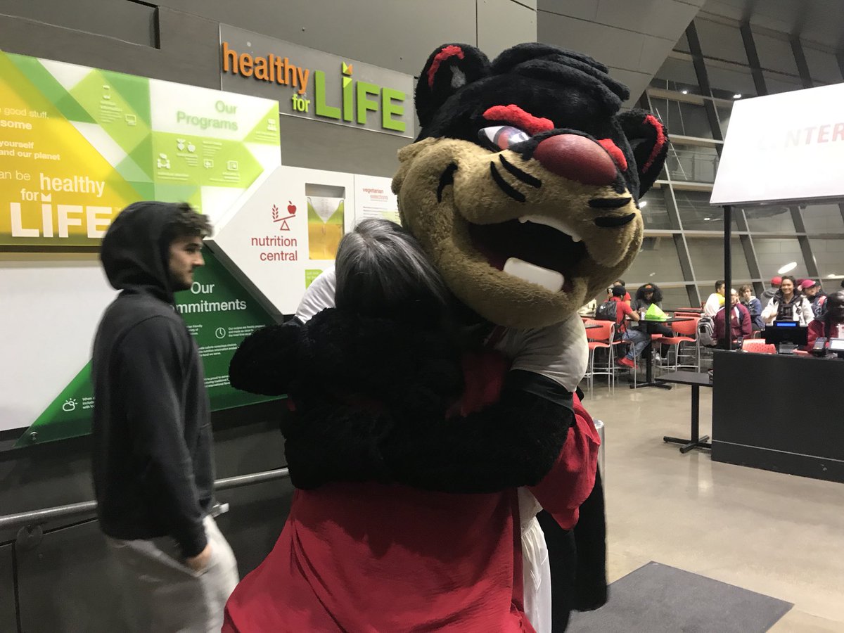 Prez_Pinto's tweet photo. We are having a blast at Pancakes with the Pintos! @UC_Wellness #FreePancakes #StressLessFest https://t.co/Uz2K4uJRrh