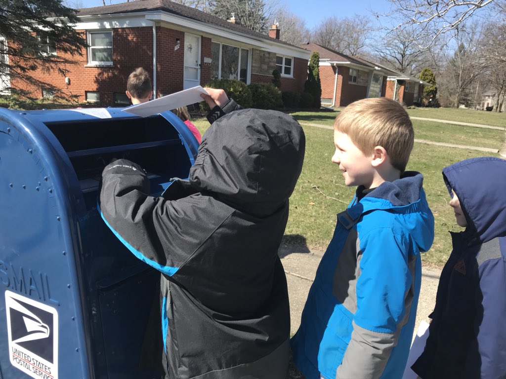 MrsZimmerPR's tweet photo. Our persuasive letters are ready for delivery! #PRpride #sascompass https://t.co/6mQrIKuG1q
