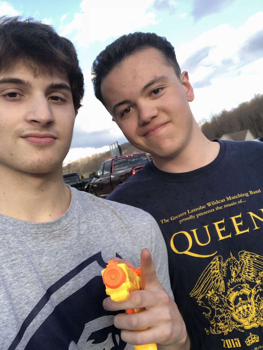 LatrobeSGA2018's tweet photo. Team 42 gets 1 from team 41 #LabCrew https://t.co/X0BNOTh0NS