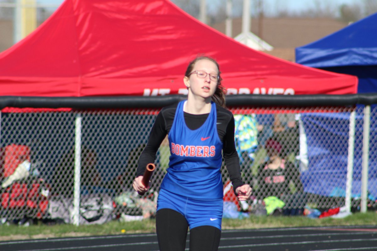 AOGirlsTrack's tweet image. AO Distance Relay at Clinton Girls Inv  #distancerunners  #AO