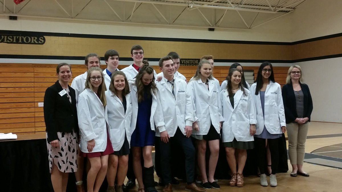 JessLRowe's tweet photo. PLTW White Coat Ceremony tonight!  These are the people who will solve problems and answer questions and lead our medical care as we get old. https://t.co/fusgWsEywG