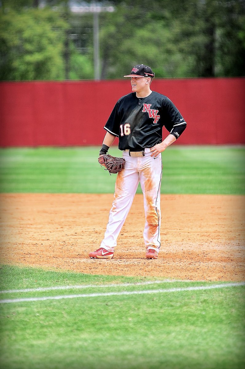 echo92's tweet photo. Privileged to witness former @SMEbaseball great @JakeRanda16 ballin' out leading @NWFSCbaseball in weekend dub: 4 for 4, 1B, 2 2B, HR, 4 R, 3 RBI, BB #Joker2.0 #MLBDraft @D1baseballJuco https://t.co/6jAIBAJ8Uu