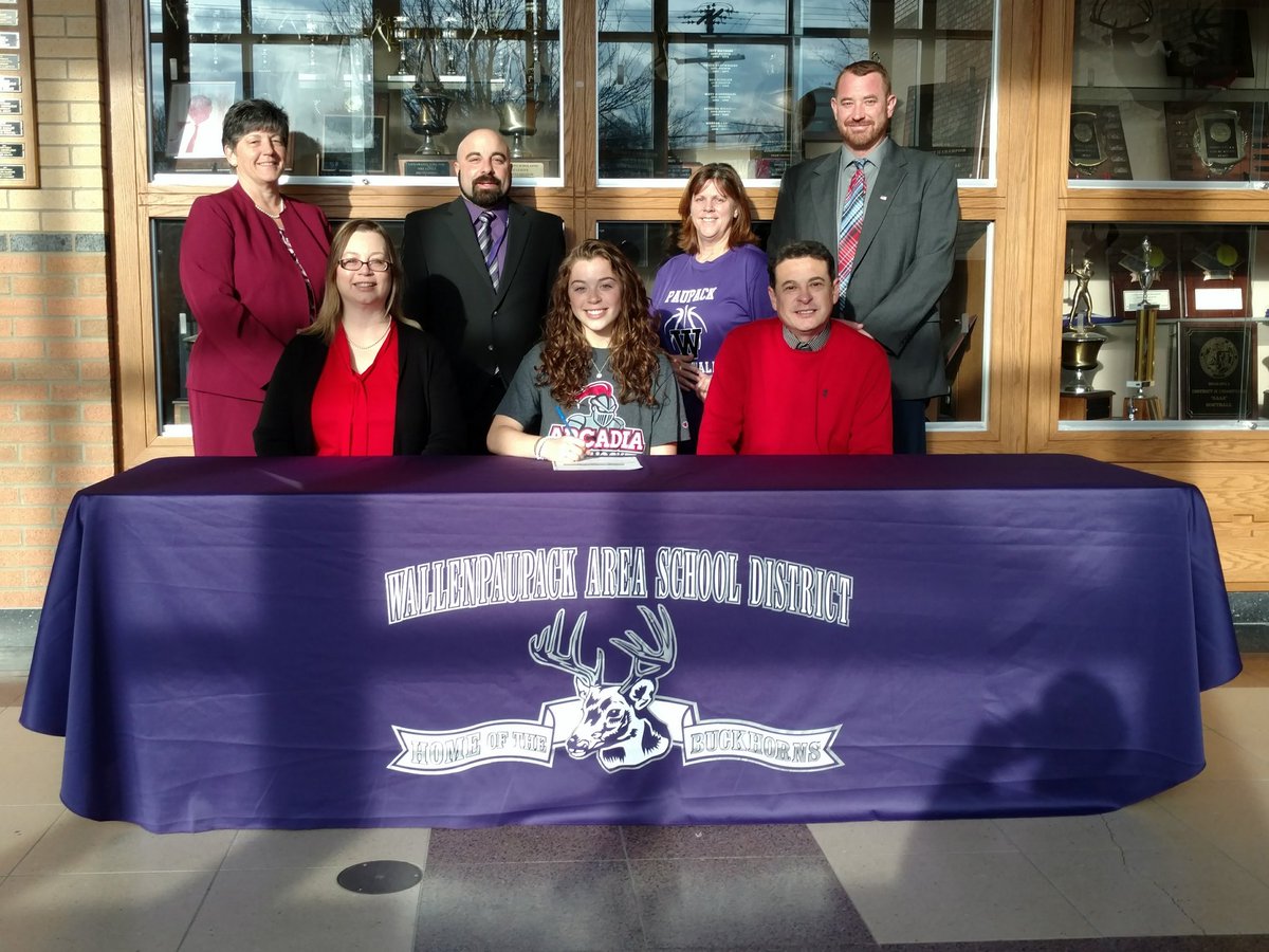 wmjdeaton's tweet photo. Continuing her athletic and academic pursuits at Arcadia, @PaupackFH Victoria Rojas. Congrats! @WAHS_Buckhorns @TheNewsEagle1 https://t.co/dxmL9blu29