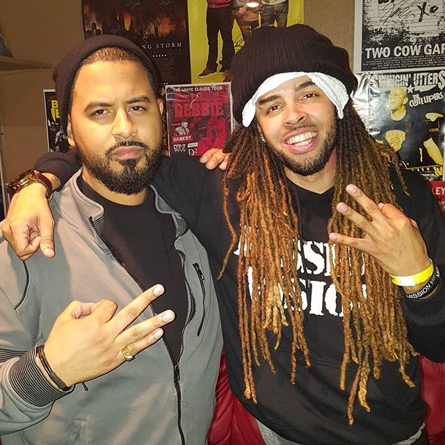 BLESSOULHIPHOP's tweet photo. #tbt Opening up for @dee1music with @davisabsolute & @jordantaylorart in #2016 @pub_rock_live #phx #dope #throwbackthursday #berealberighteousberelevant #powertoyahspeople #ptyp #bless #soul #hiphop #✊🏽 #👌🏽 https://t.co/skT4VUHAVQ https://t.co/20cKC0I9pJ