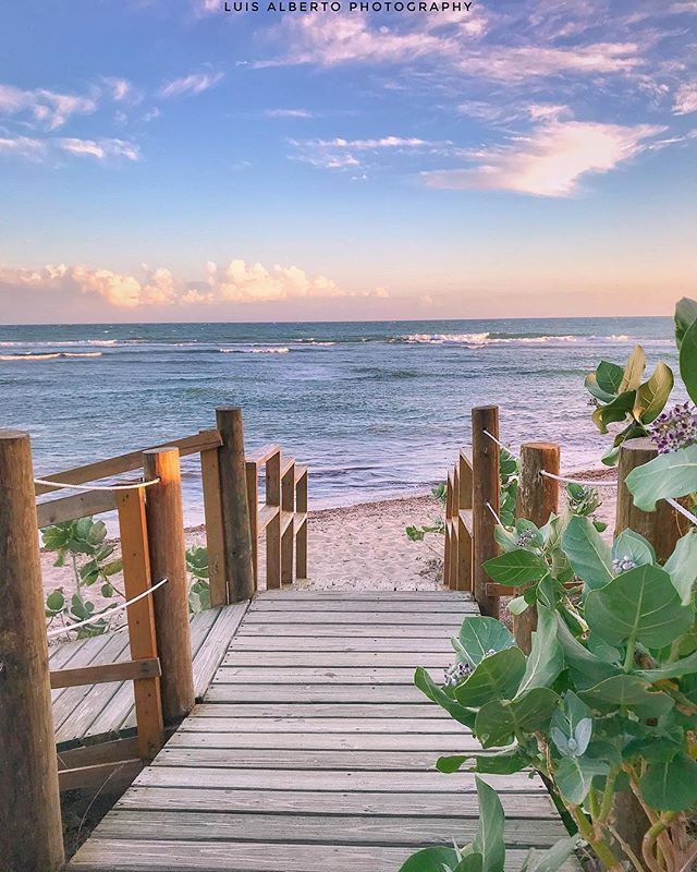 RELAX
📍Playa Tamarindo,Guánica
📷 @lan137
👥 Utiliza nuestro #tiratepr
#playatamarindo #guanica #puertorico #beach #beachlife #20likes #beautifuldestinations #tiratepr