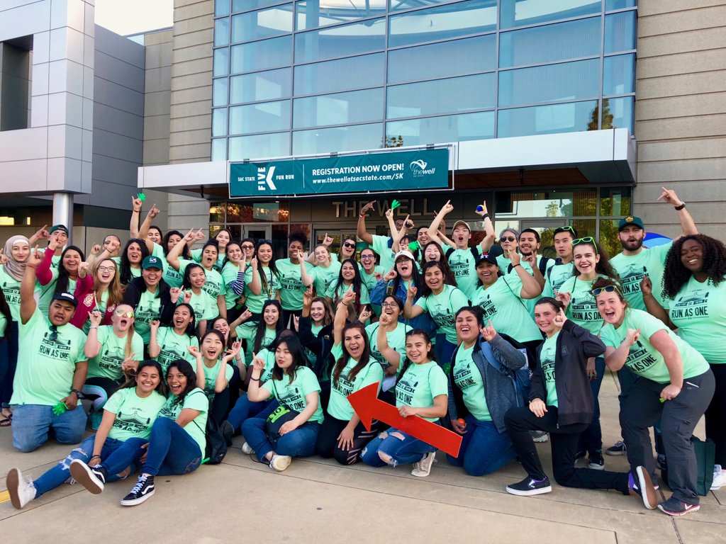 sacstate's tweet photo. Our volunteers rock!! #StingersUp for an awesome #SacState5KFunRun! #RunAsOne #HornetFamily https://t.co/GRSVetHiz1