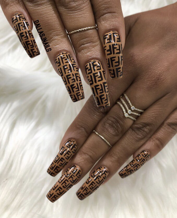 DallasJNails's tweet photo. FENDI PRINTS ON 👜👢#dallasjnails #ChunLi https://t.co/eoqzOT5KwM