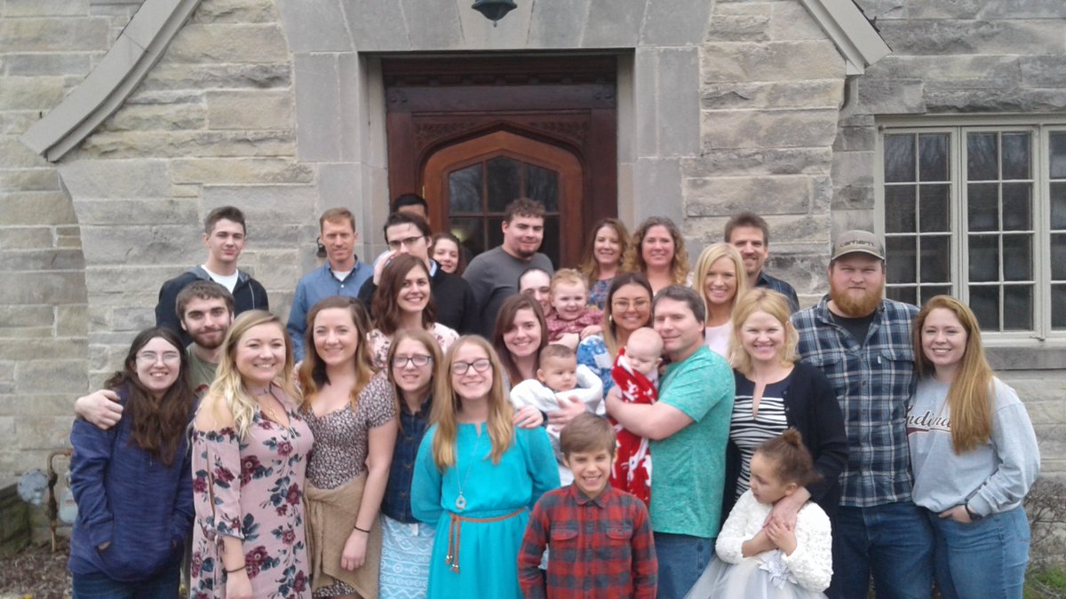 LaneaStagg's tweet photo. @GovMikeHuckabee Thank you for supporting life! Your speech was an inspiration for every life, beginning at conception. #IwasBornTo #LoveMyFamily https://t.co/IugmJsJT9i