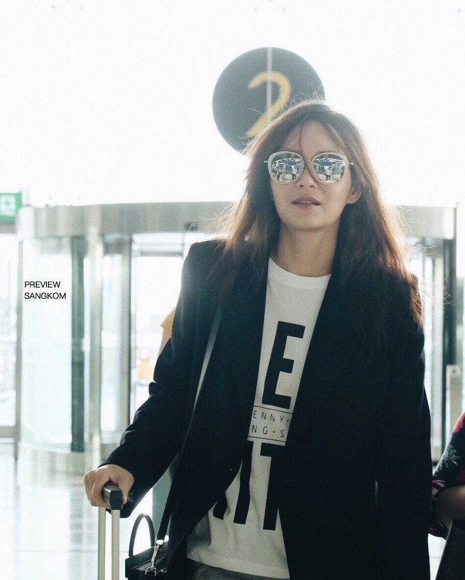 apaew's tweet photo. พระเอกฟิคมากค่ะ https://t.co/JKWE6c154b