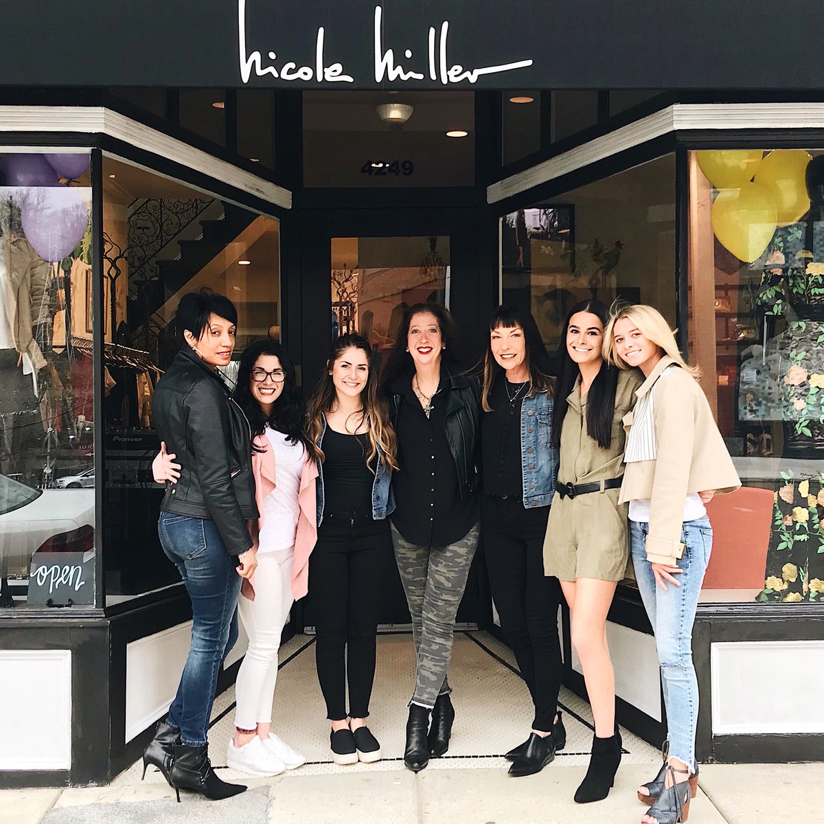 NM_PHILLY's tweet photo. The team tonight at Nicole Miller Manayunk! Thank you to everyone who attended our #WearWithDenim events this week. We ❤️ our amazing customers, friends, and family — we couldn’t do it without you! Xoxo #teamworkmakesthedreamwork https://t.co/JPmPHLQMAe