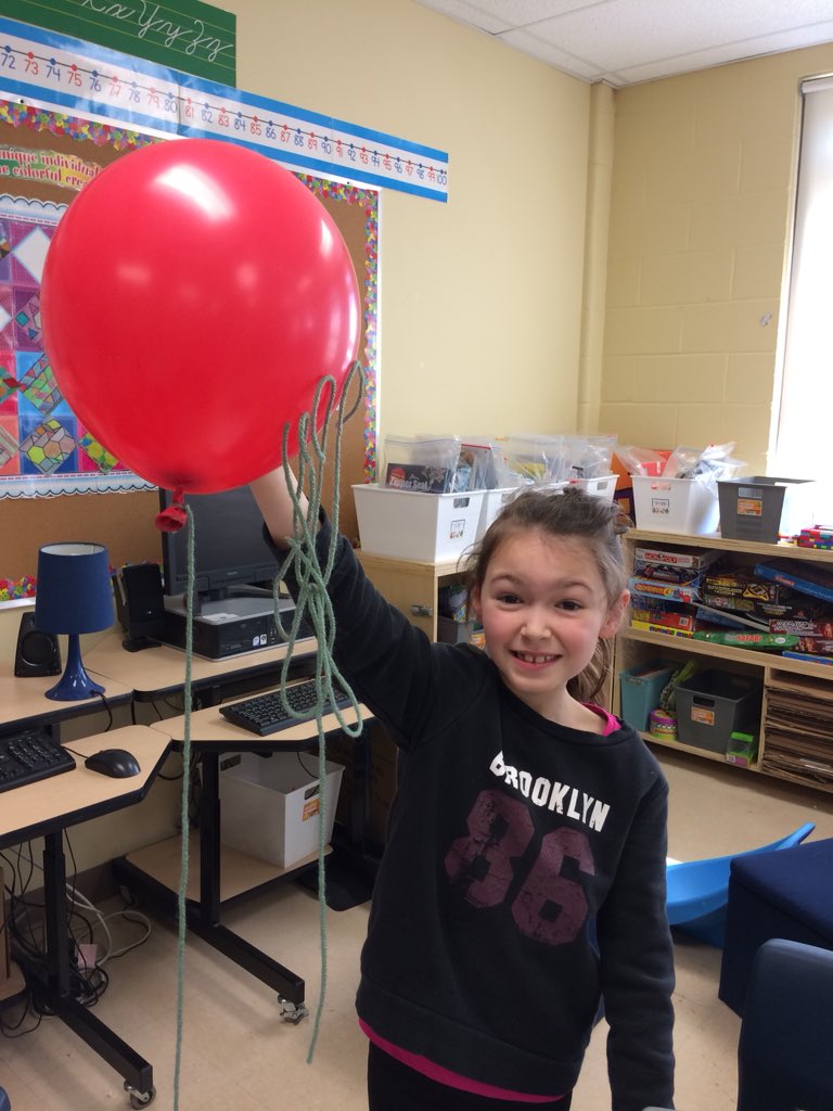 belinda_loder's tweet image. Exploring Invisible Forces - Static Electricity #doingscience #grade3fun @HTEK6 @ptoddw @NLESDCA