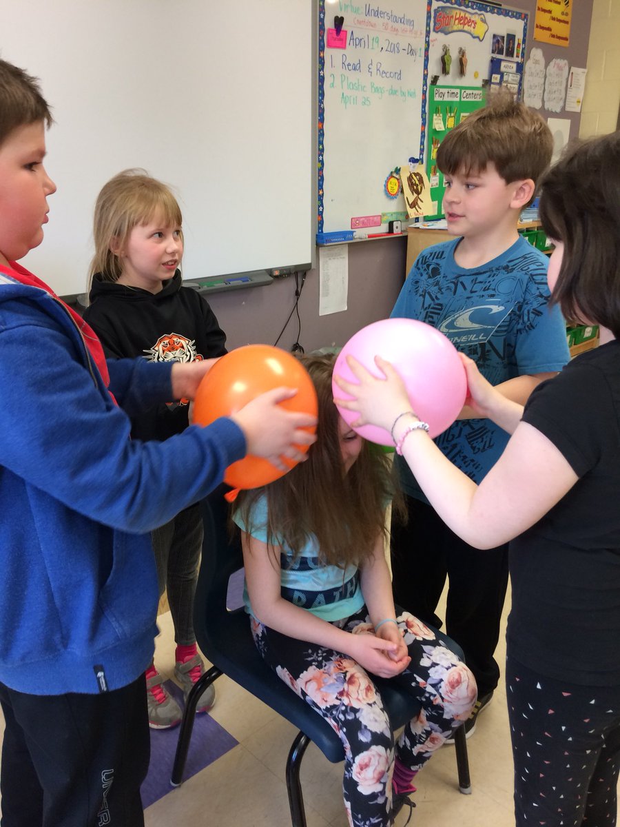 belinda_loder's tweet image. Exploring Invisible Forces - Static Electricity #doingscience #grade3fun #statiselectricity @HTEK6 @NLESDCA @ptoddw