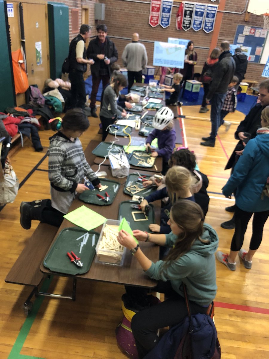 POLICOM's tweet photo. Great turnout tonight for #palmerstonclimateaction Night! 600 +kids, parents and neighbours. Thanks to @SNDIcontractors @CoLivingCanada @CurbsideCycle @ChocoSolTraders and @ICSavings for their support. Thanks to @joe_cressy and @VoteTimGrantGPO for popping by! https://t.co/u6g22PHlgD