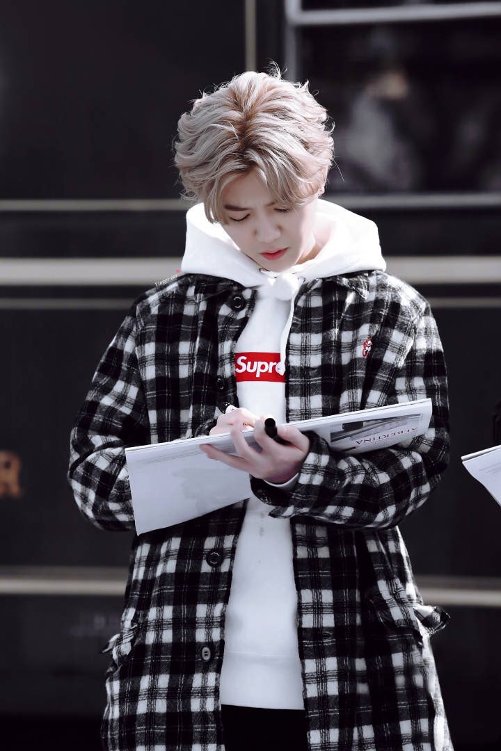 Can’t wait for tonight 🙌🏻❤️
#LuHanKeepRunning 
#HappyLuhanDay