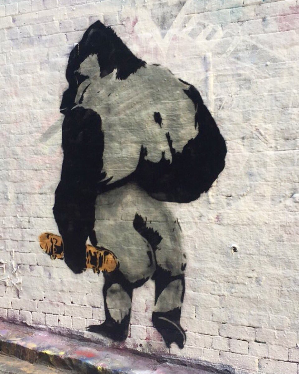 itsmurdoc's tweet photo. #hosierlane https://t.co/mLvbxbwrTz