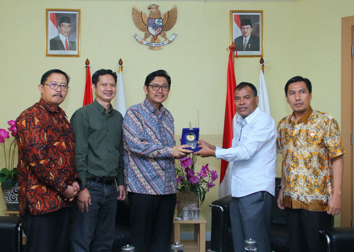 Pada Penganugerahan Keterbukaan Informasi Publik beberapa waktu yang lalu PKS menjadi partai yang mendapatkan Penghargaan Keterbukaan Informasi Publik dari Komisi Informasi Pusat.