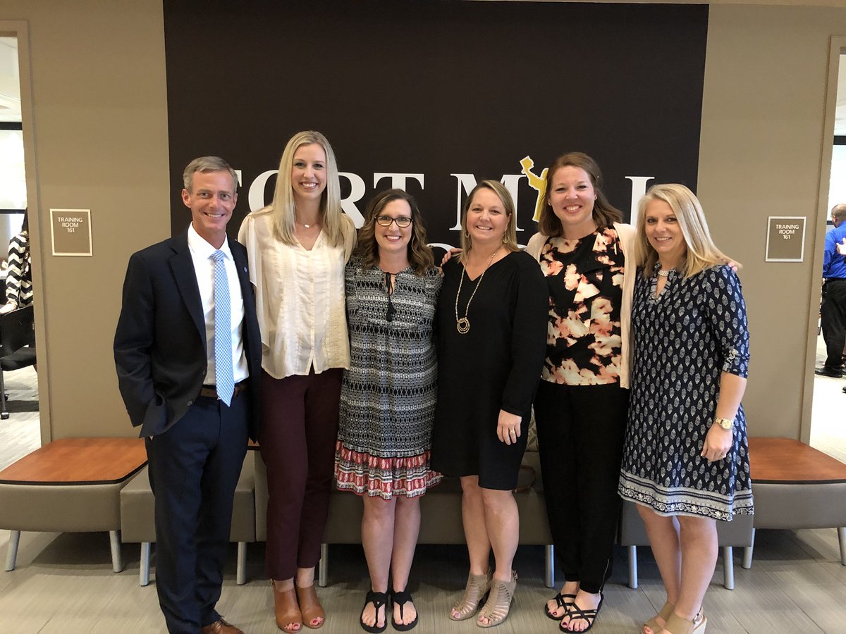 GHMSBulldogs's tweet photo. So proud of these Teachers of the year from Gold Hill Middle School!!! Love coming together to celebrate past and present phenomenal educators! They inspire my best daily! Tonya Funderburk, @EHartScience @KateQuinn68, Jen Krinn, Amy Morgan!!! #bestofthebest @FortMillSD https://t.co/3zLWfapSGl