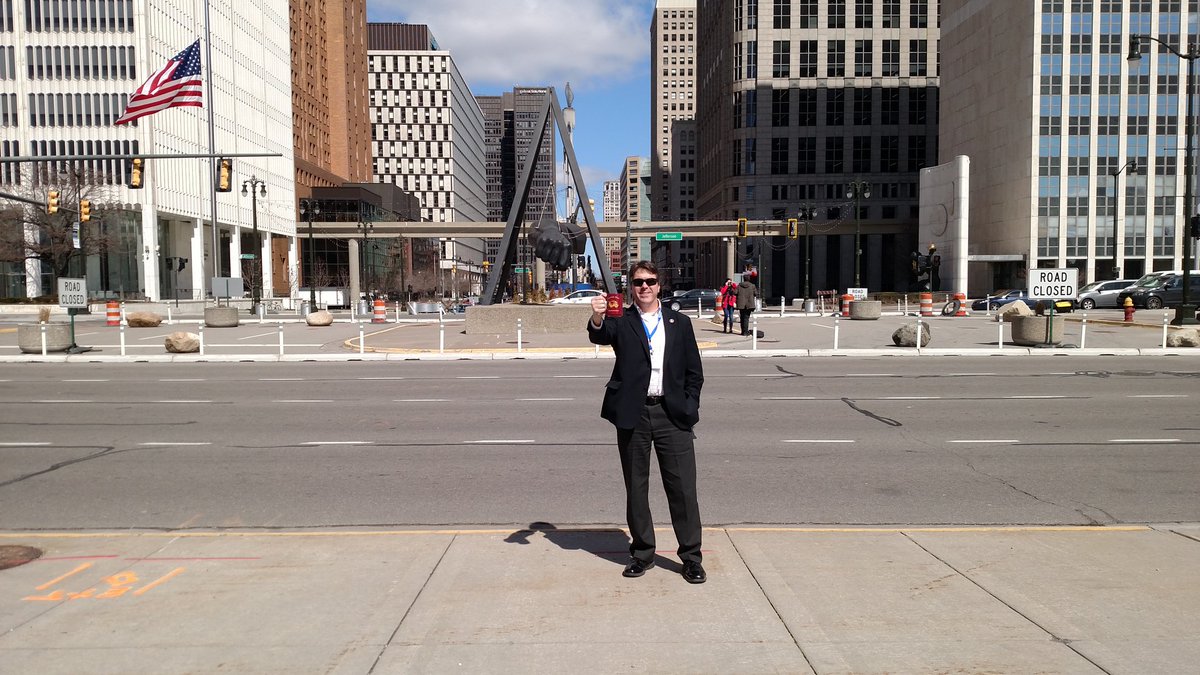 Jeffrey Collier On Twitter Knocking Out The Agsschools Agsmugchallenge In Downtown Detroit With The Fist Statue Of Joe Louis Over My Shoulder I Love Detroit Puremichigan Https T Co M02yl8ljco