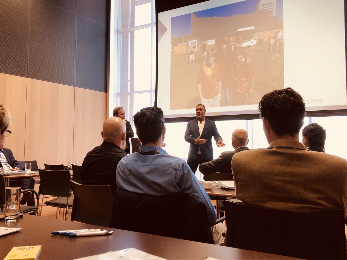 Interessante bijeenkomst gehad op Building Holland, op uitnodiging van @KPEnl met <a href="/RemyvanZanten/">Remy van Zanten</a> van <a href="/Heembouw/">Heembouw</a> #duurzameinzetbaarheid #fitenvitaal #gezondheid #Heembouwismooiopweg