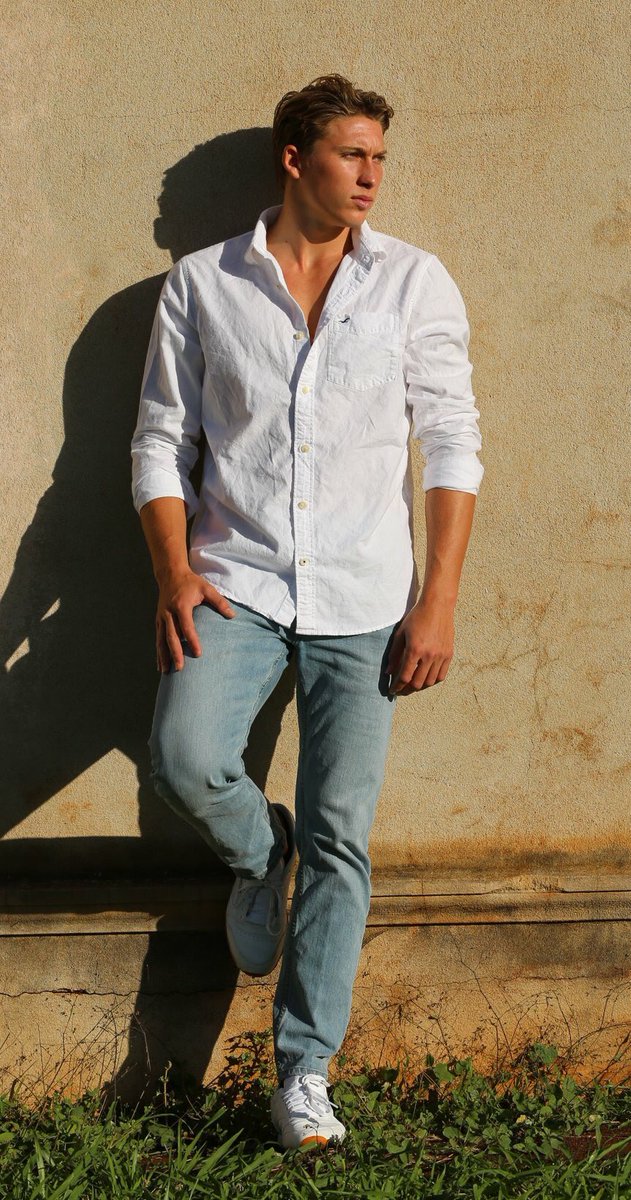 CMManagement's tweet image. Jesse Stenger to travel to Ireland/France for inclusion in new music video by Brian Evans in June.