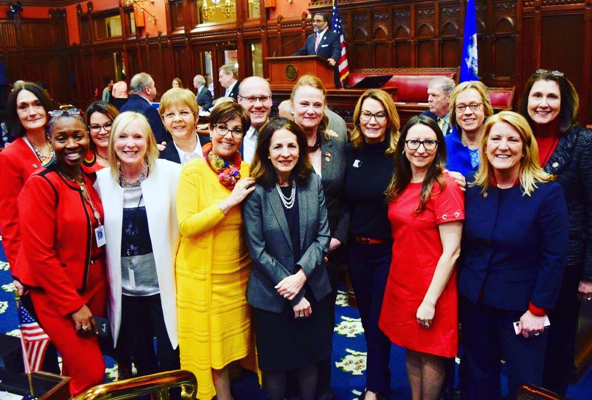 CT House Approves Pay Equity Bill👍🏼#CTHouse #womeninthehouse