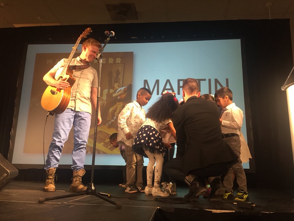 EPSFoundation's tweet photo. . @martinkerrmusic kindly #donated 2 tickets to his upcoming show @winspearcentre The #kindergarten class picked the winner, congrats to Joe! #RocktheRunway #yeg #yegkids #yegmusic #EPSB #fulldayk https://t.co/Y1Myq9Rcf5