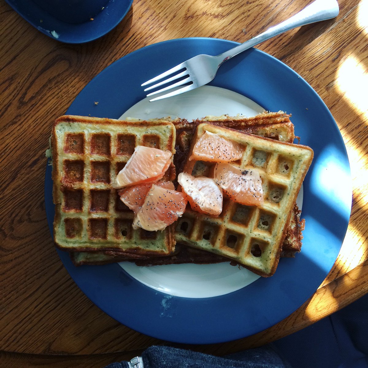 wolfe_jk's tweet photo. i want to be a flavor helper for @noosayoghurt 's #flavorfindercontest over my summer break- I love trying new foods and new places, and love my noosa, especially cool flavors. inspo: grapefruit poppy seed waffles, lemon-citrus/ straight-lemon-face 😂 https://t.co/zsVc2NILya
