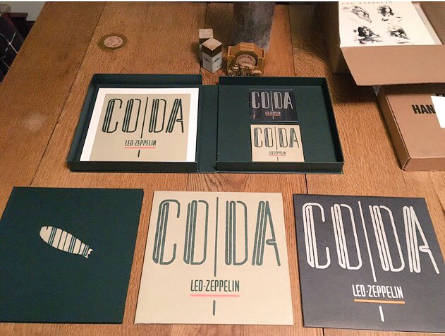 twilk612's tweet image. Another present I got for myself!!! Adding to the collection slowly but surely! #PartTwo #CODA #SuperDeluxeBoxSet #ThatCompanionDiscTho #TheRemasterMaster #AtItAgain #JimmyPage #LedZeppelin #LoveTheHunterGreenToo 😍
