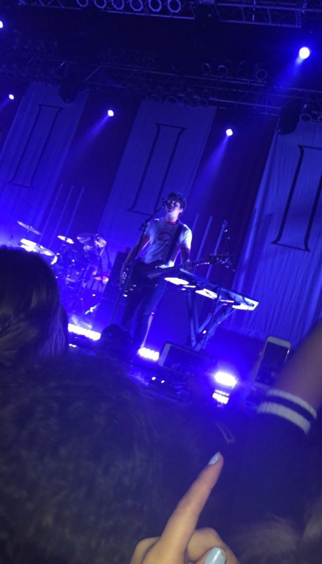 5SOSDATESLAT's tweet image. Luke y Calum en el escenario! // vía @MichaelyLedesma 
#5SOS3Tour #5SOS3Dallas