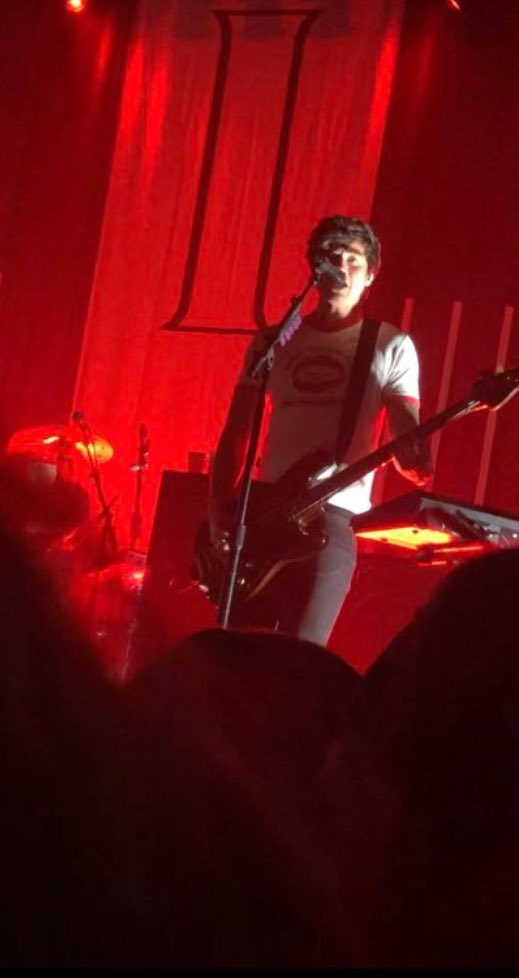 5SOSDATESLAT's tweet image. Luke y Calum en el escenario! // vía @MichaelyLedesma 
#5SOS3Tour #5SOS3Dallas