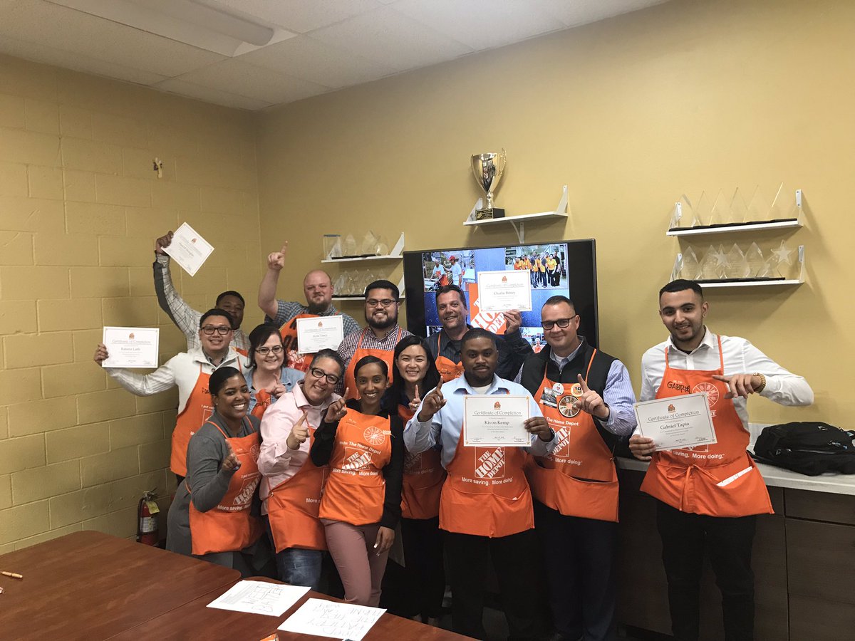 Day 2 of "hi-po DS" AD is in the books! So excited for each of these leaders to continue to grow and pay forward their knowledge! #bestofthewest #pacnorthproud ##leadersofourfuture