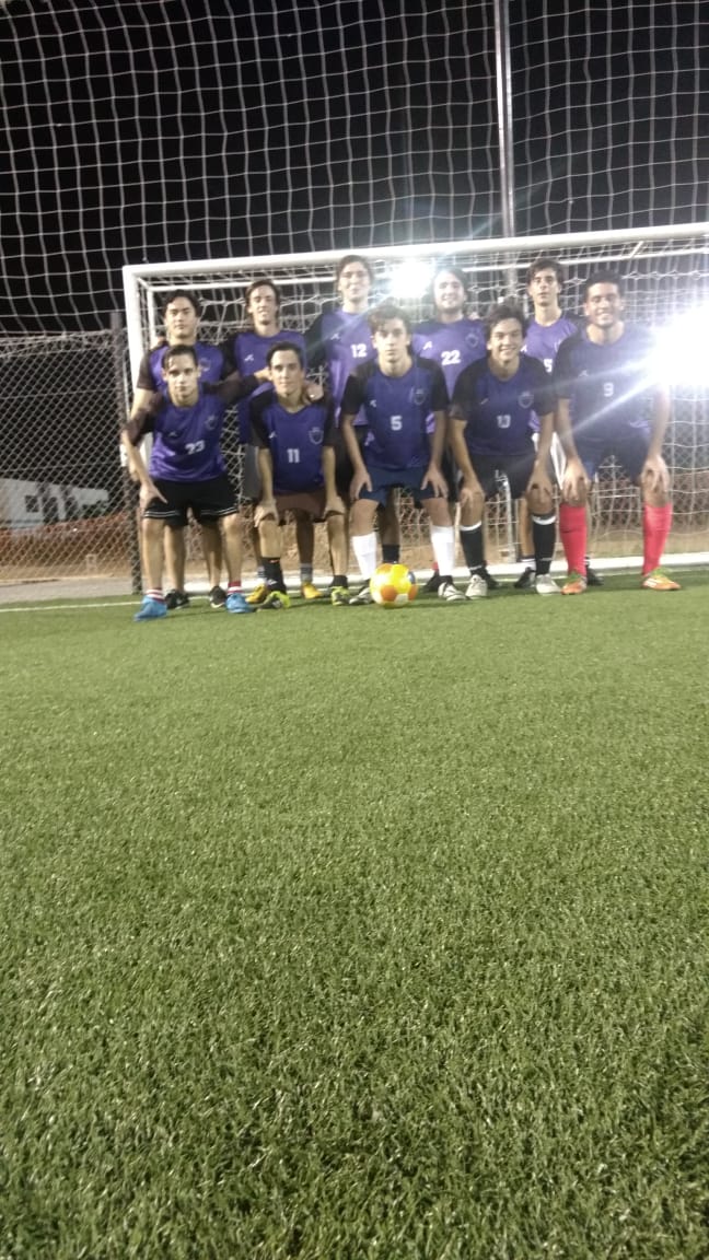 GregorioClub's tweet photo. El equipo está iluminado. Punteros invictos. #DeAcaDelBajo https://t.co/IJEXGMFKlU