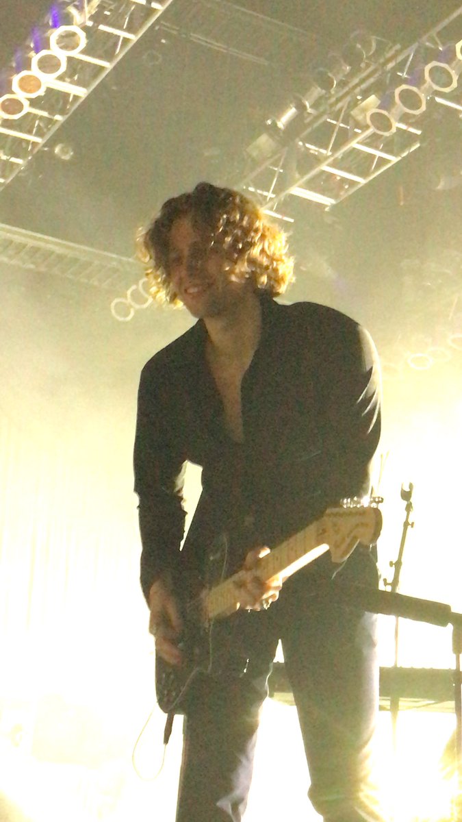 kaelynbp's tweet image. #5SOS3DALLAS