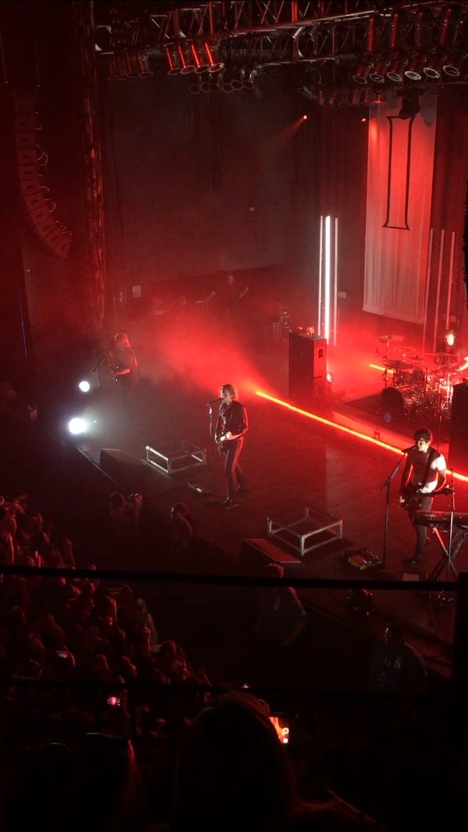 logan_marusak's tweet image. ❤️❤️ #5SOS3Dallas