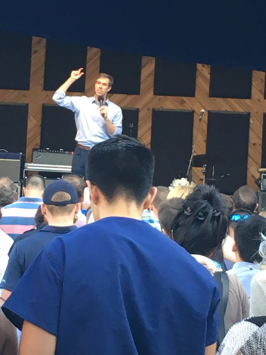 robinperozzi's tweet photo. It was a great night in the Big D!! #texaslovesbeto #BetoForSenate #beatcruz #therustic https://t.co/3tQFHD0WWh