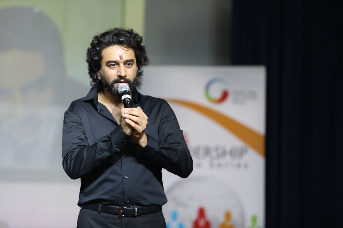 Global_Schools's tweet photo. Here, we've incredibly talented musician @ShekharRavjiani interacting with our #students as the part of #LeadershipLectureSeries.
Watch this space as we update you #live.
#GIISLLS #GIISSingapore #music #GIIS https://t.co/q46V2F6HOg